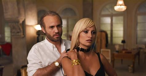 gianni versace killing sceen|assassination of Gianni Versace netflix.